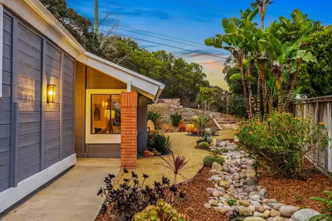 Exterior - 1141 Cerro Largo Dr, Solana Beach, CA 92075 photo 17 of 27