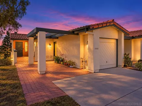 6949 Camino Revueltos, San Diego, CA 92111