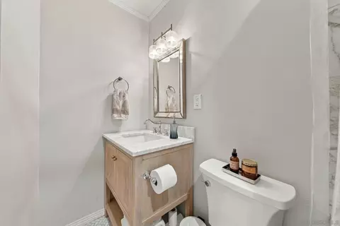 Bath - 8845 Fabienne Way, La Mesa, CA 91941 photo 1 of 2
