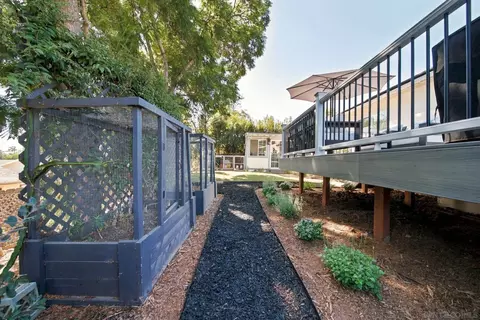 Exterior - 8845 Fabienne Way, La Mesa, CA 91941 photo 15 of 17
