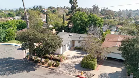 View/Area - 8845 Fabienne Way, La Mesa, CA 91941 photo 1 of 6