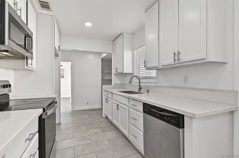 Kitchen - 8032 Poplin Dr, Santee, CA 92071 photo 1 of 4