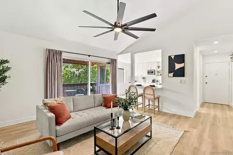 5553 Adobe Fls #14, San Diego, CA 92120