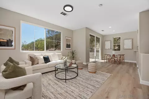 6004 Paseo Salinero, Carlsbad, CA 92009