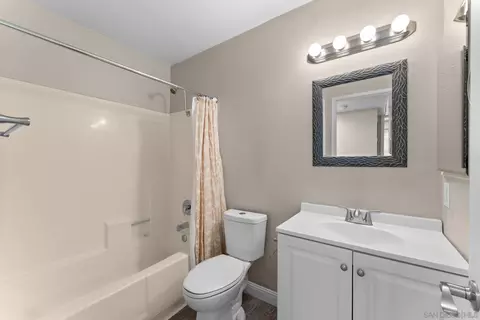 Bath - 2425 Cranston Dr #31, Escondido, CA 92025 photo 1 of 3