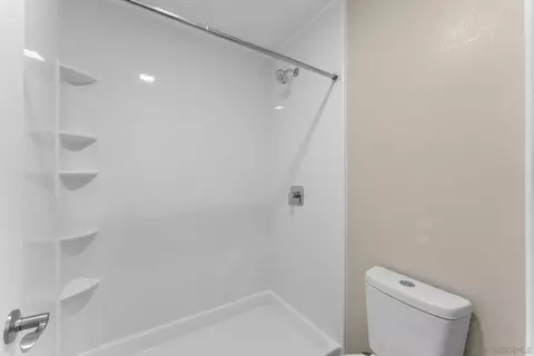 Bath - 2425 Cranston Dr #31, Escondido, CA 92025 photo 3 of 3