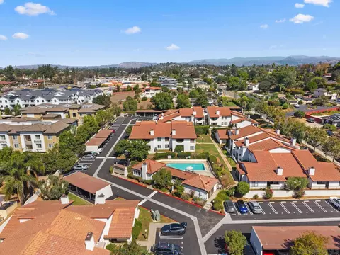 View/Area - 2425 Cranston Dr #31, Escondido, CA 92025 photo 3 of 4