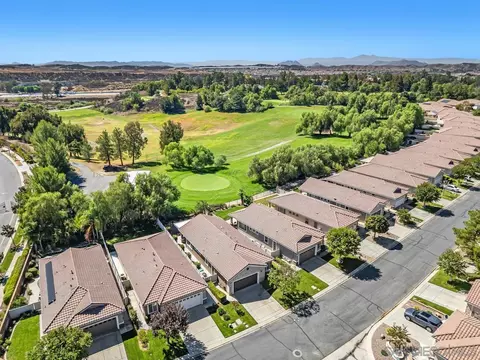 View/Area - 977 Blackhawk Dr, Beaumont, CA 92223 photo 2 of 14