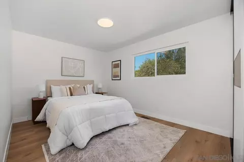Bedroom - 2302 Greenbrier Dr, Oceanside, CA 92054 photo 7 of 9