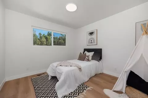 Bedroom - 2302 Greenbrier Dr, Oceanside, CA 92054 photo 3 of 9