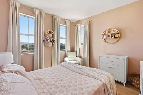 Bedroom - 1525 Fig Tree Way, Oceanside, CA 92056 photo 6 of 6