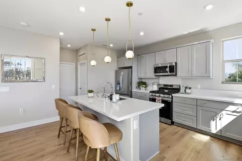 Kitchen - 1525 Fig Tree Way, Oceanside, CA 92056 photo 3 of 5
