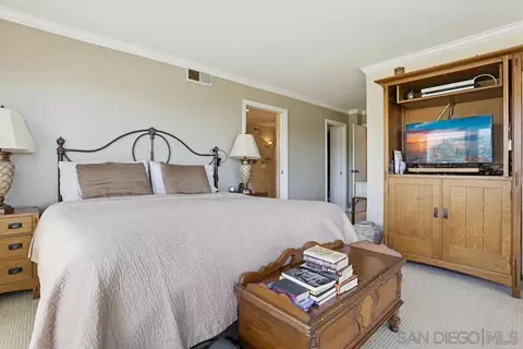 Bedroom - 803 Spindrift Dr, Del Mar, CA 92014 photo 1 of 1