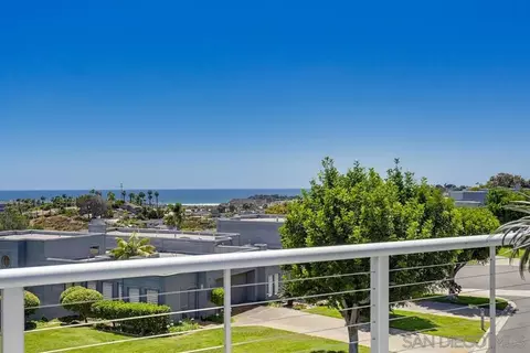 View/Area - 803 Spindrift Dr, Del Mar, CA 92014 photo 2 of 2