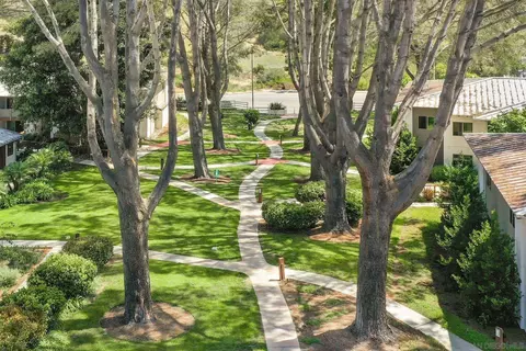 Exterior - 1650 S El Camino Real #102, Encinitas, CA 92024 photo 3 of 6
