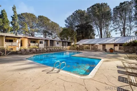 Exterior - 1650 S El Camino Real #102, Encinitas, CA 92024 photo 5 of 6