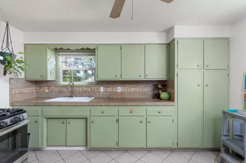 Kitchen - 12849 Julian, Lakeside, CA 92040 photo 2 of 3