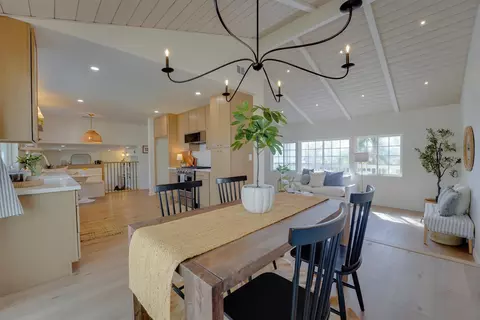 Dining - 4208 Park Dr, Carlsbad, CA 92008 photo 2 of 4