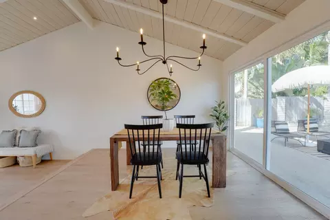 Dining - 4208 Park Dr, Carlsbad, CA 92008 photo 3 of 4