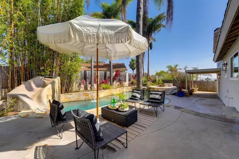 Exterior - 4208 Park Dr, Carlsbad, CA 92008 photo 6 of 9