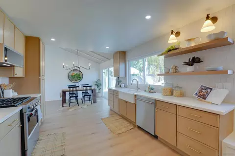 Kitchen - 4208 Park Dr, Carlsbad, CA 92008 photo 5 of 12