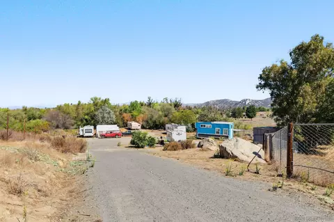 Exterior - 333 Thomsen Way, Ramona, CA 92065 photo 6 of 9