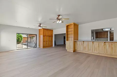 Living - 333 Thomsen Way, Ramona, CA 92065 photo 3 of 11