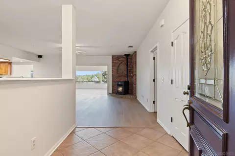 Entry Way - 333 Thomsen Way, Ramona, CA 92065 photo 1 of 3