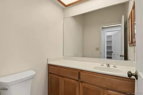 Bath - 333 Thomsen Way, Ramona, CA 92065 photo 5 of 5