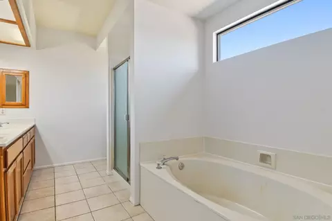 Bath - 333 Thomsen Way, Ramona, CA 92065 photo 1 of 5