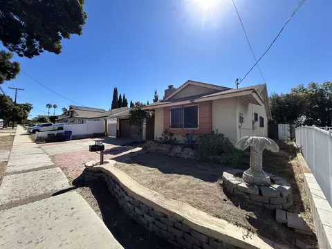 Exterior - 464 E J, Chula Vista, CA 91910 photo 2 of 8