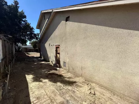 Exterior - 464 E J, Chula Vista, CA 91910 photo 3 of 8