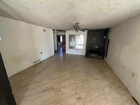 Living - 464 E J, Chula Vista, CA 91910 photo 2 of 3