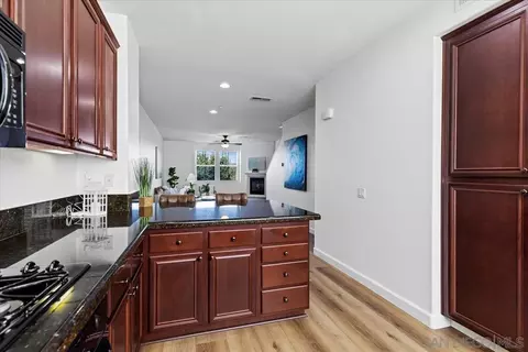 Kitchen - 52 Via Sovana, Santee, CA 92071 photo 4 of 6