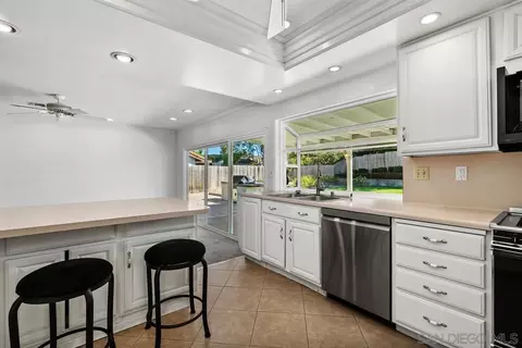 Kitchen - 648 E J St, Chula Vista, CA 91910 photo 2 of 3