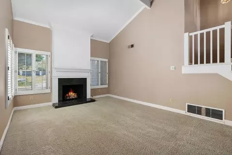 Living - 648 E J St, Chula Vista, CA 91910 photo 2 of 6