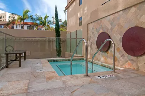 Exterior - 939 Coast Blvd #11B, La Jolla, CA 92037 photo 2 of 4