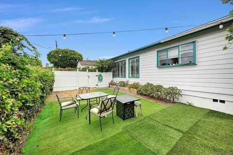 Exterior - 643-643 B Nautilus, La Jolla, CA 92037 photo 3 of 6