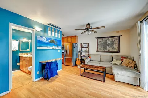Living - 643-643 B Nautilus, La Jolla, CA 92037 photo 3 of 4