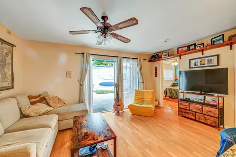 Living - 643-643 B Nautilus, La Jolla, CA 92037 photo 4 of 4