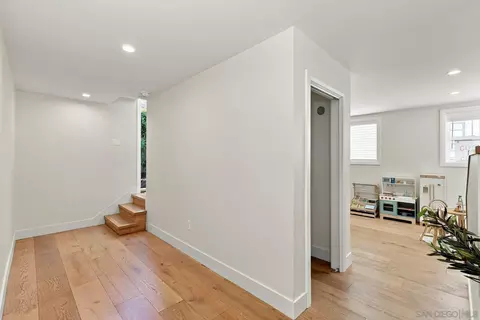 Entry Way - 4301 Hawk St, San Diego, CA 92103 photo 1 of 2