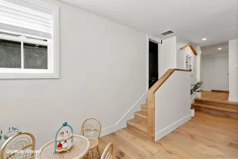 Entry Way - 4301 Hawk St, San Diego, CA 92103 photo 2 of 2