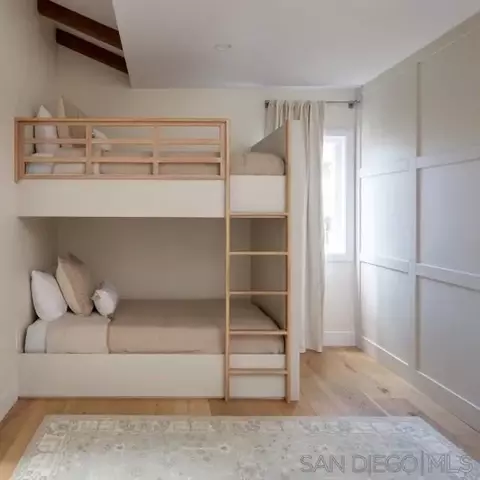 Bedroom - 4301 Hawk St, San Diego, CA 92103 photo 5 of 7