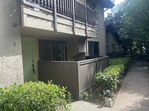 Exterior - 8348 Via Sonoma #E, La Jolla, CA 92037 photo 1 of 6