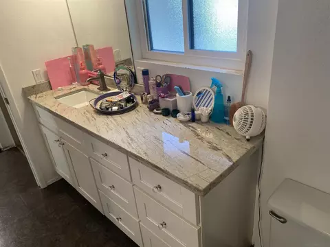 Bath - 8348 Via Sonoma #E, La Jolla, CA 92037 photo 1 of 1
