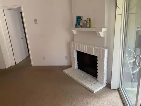 Living - 8348 Via Sonoma #E, La Jolla, CA 92037 photo 3 of 3