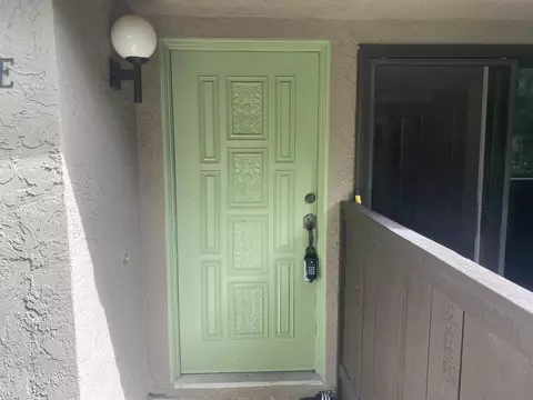 Entry Way - 8348 Via Sonoma #E, La Jolla, CA 92037 photo 3 of 3