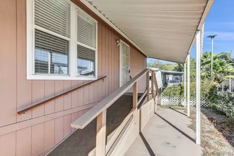 Exterior - 450 E Bradley Ave #69, El Cajon, CA 92021 photo 4 of 5