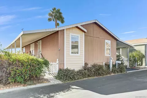 Exterior - 450 E Bradley Ave #69, El Cajon, CA 92021 photo 2 of 5