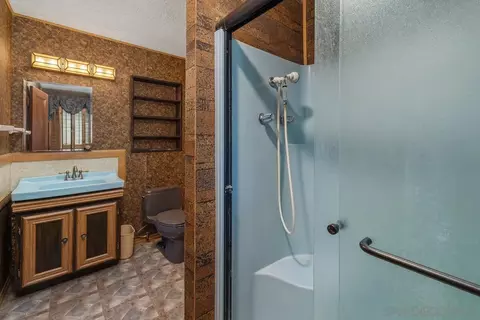 Bath - 9131 Madison Ave, La Mesa, CA 91941 photo 3 of 3
